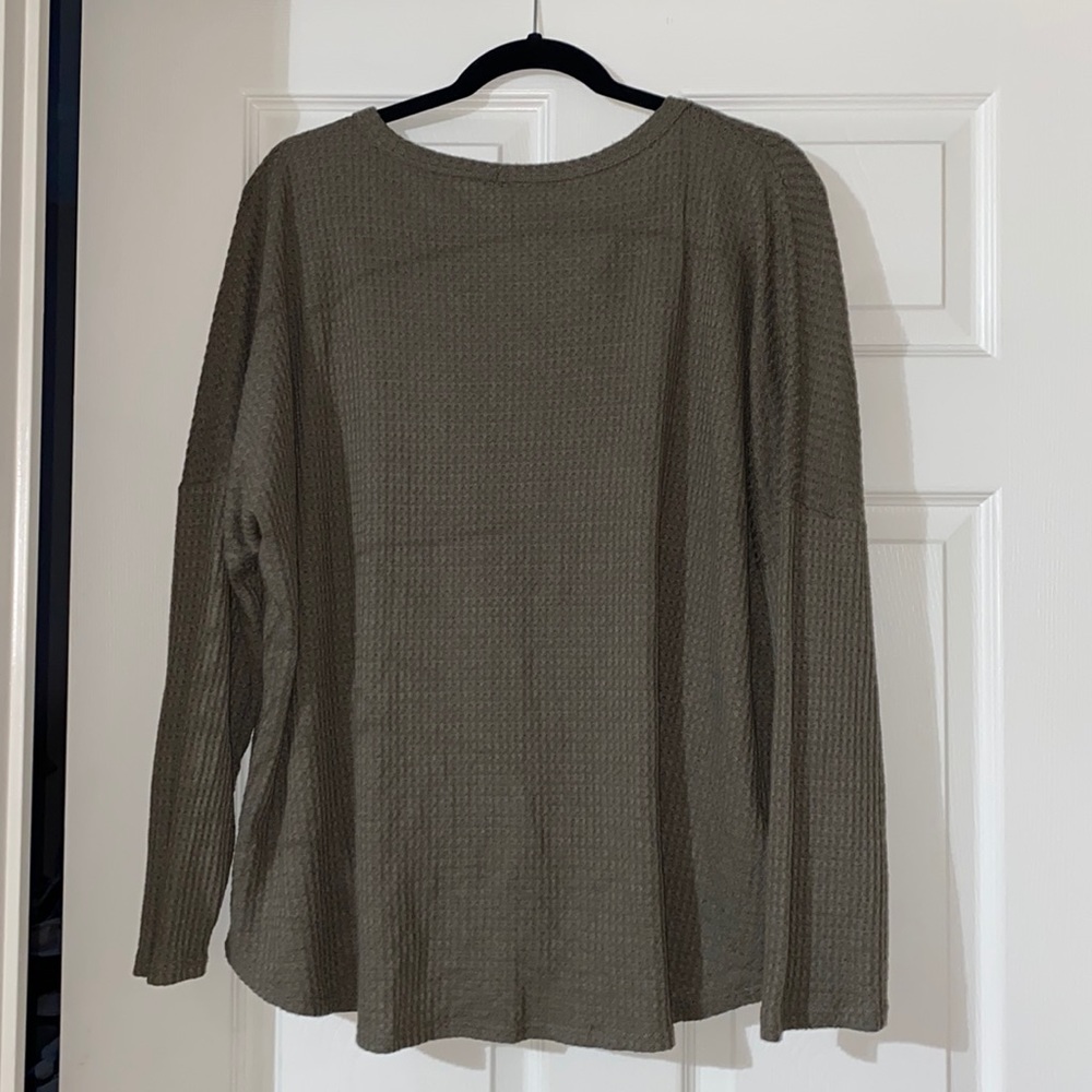 women’s long sleeve army green top